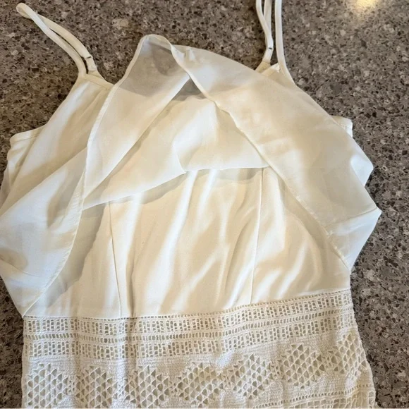 American Eagle Ivory Overlay Dress - Size 2 - Pre-Loved ⭐🤍 - Picture 4 of 13